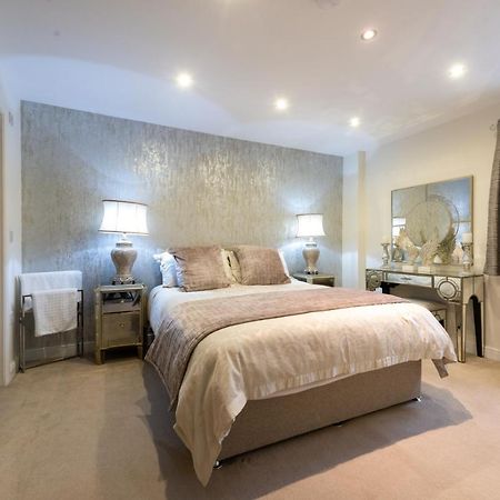 Courtyard Mews Apartamento Wakefield Exterior foto