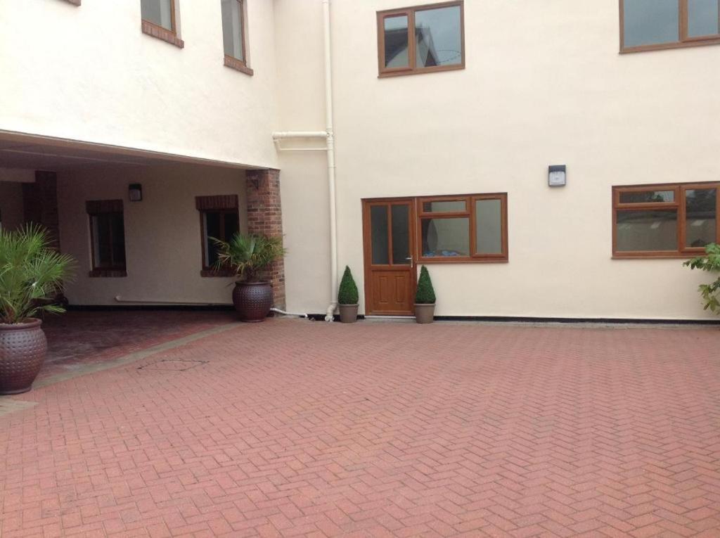Courtyard Mews Apartamento Wakefield Exterior foto