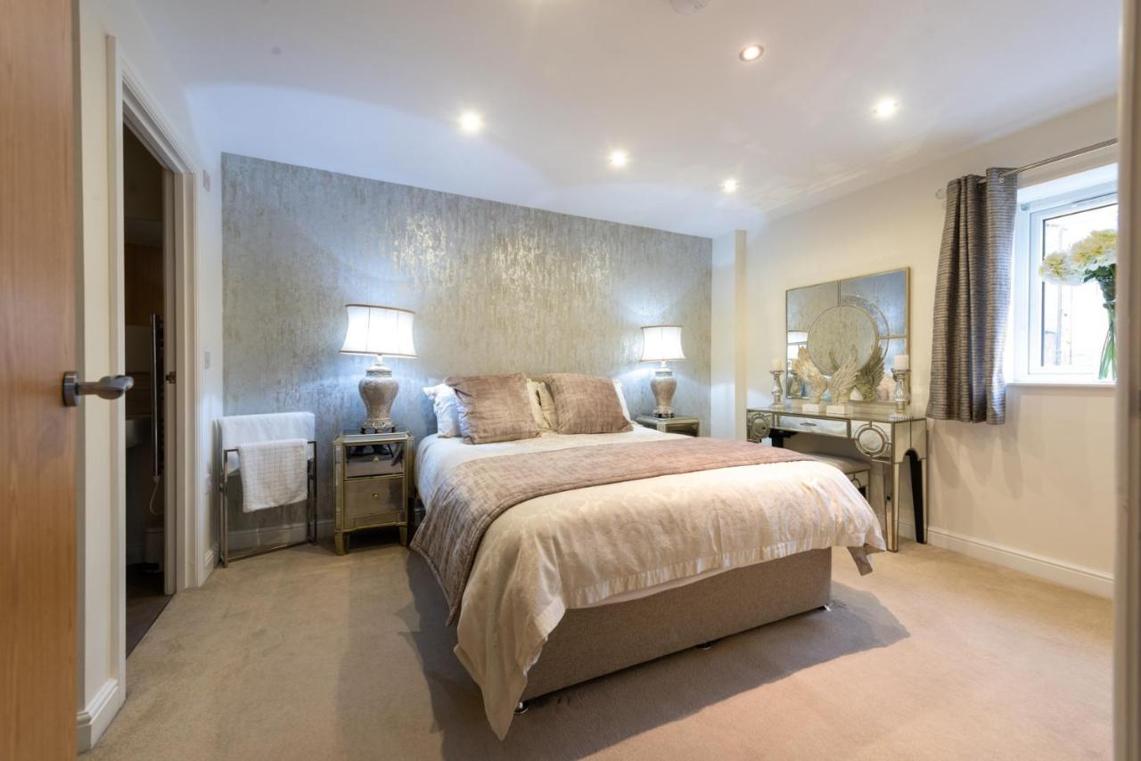 Courtyard Mews Apartamento Wakefield Exterior foto